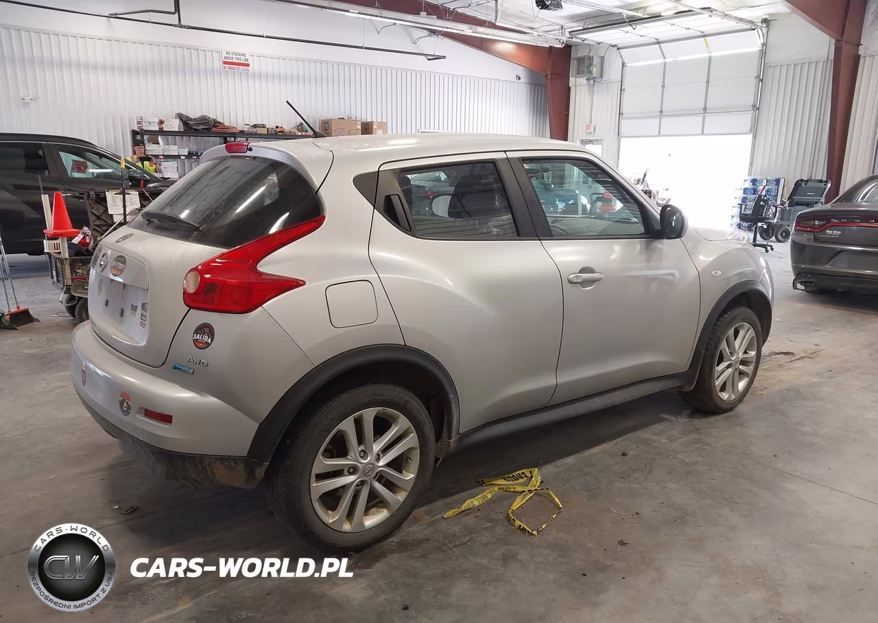 2013 Nissan Juke S VIN:JN8AF5MV3DT231425 - 4