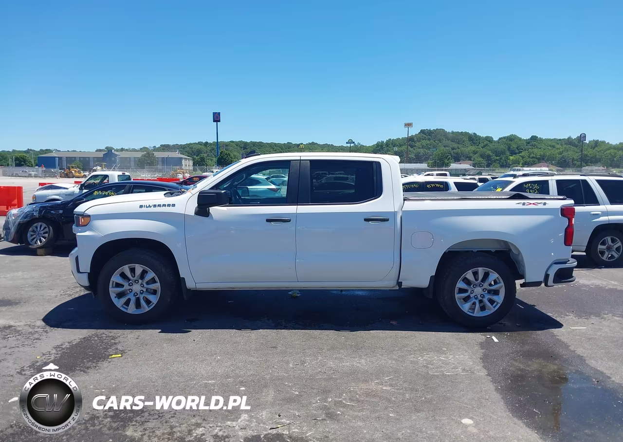 2021 Chevrolet Silverado 1500 4Wd Short Bed Custom VIN:3GCPYBEK2MG253819 - 14