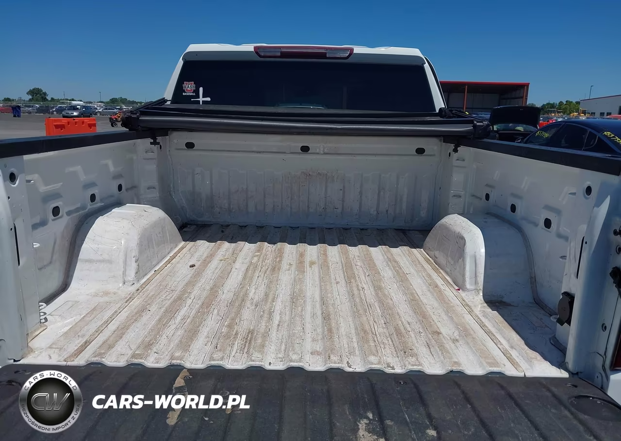 2021 Chevrolet Silverado 1500 4Wd Short Bed Custom VIN:3GCPYBEK2MG253819 - 17