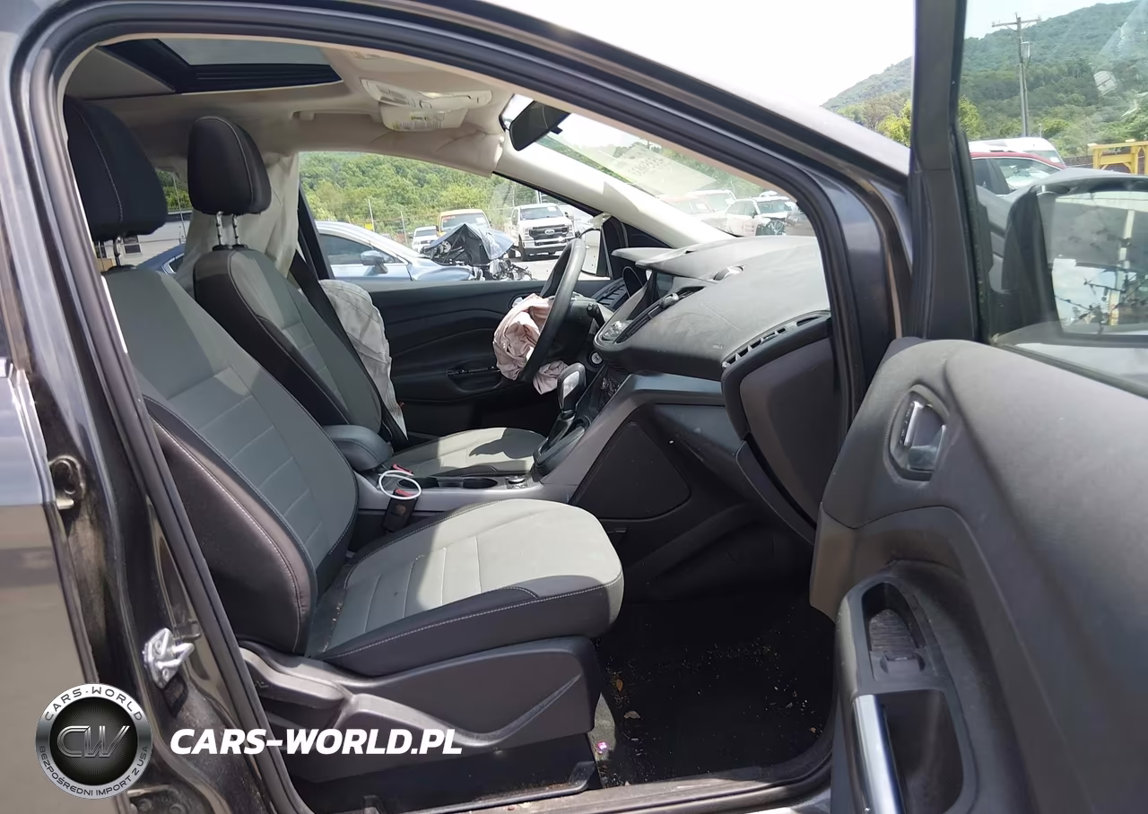 2016 Ford Escape Se VIN:1FMCU9GX5GUB53545 - 5