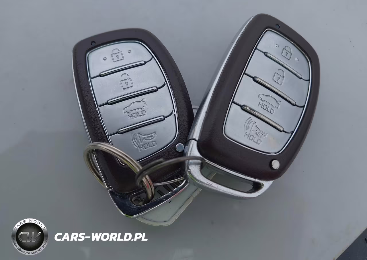 2019 Hyundai Elantra Value Edition VIN:KMHD84LFXKU850632 - 11