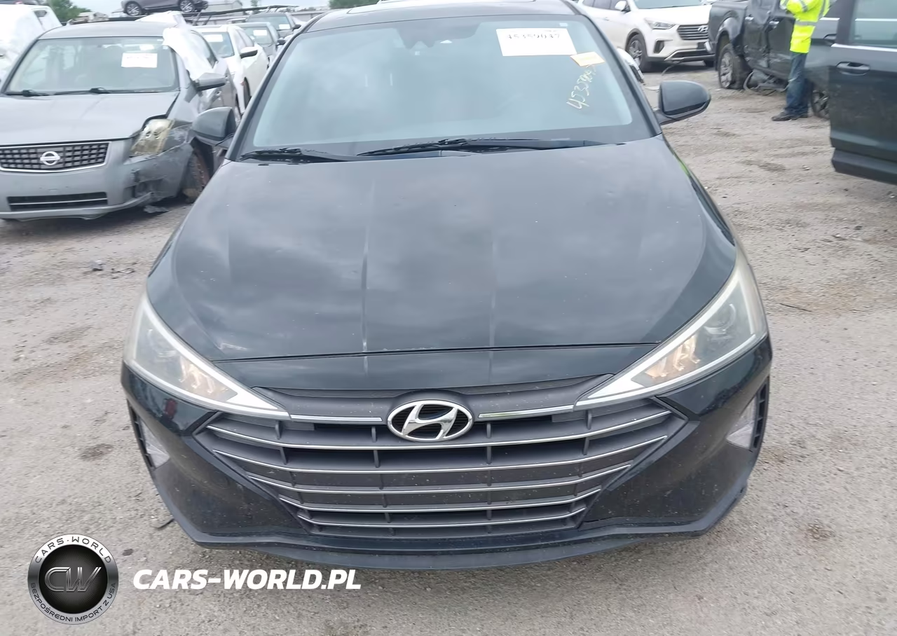 2019 Hyundai Elantra Value Edition VIN:KMHD84LFXKU850632 - 12