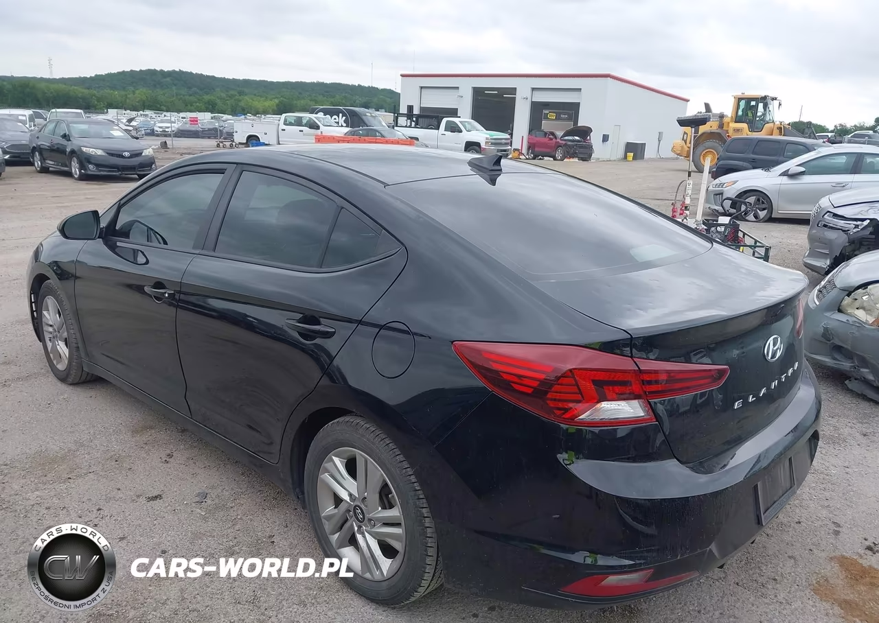 2019 Hyundai Elantra Value Edition VIN:KMHD84LFXKU850632 - 3