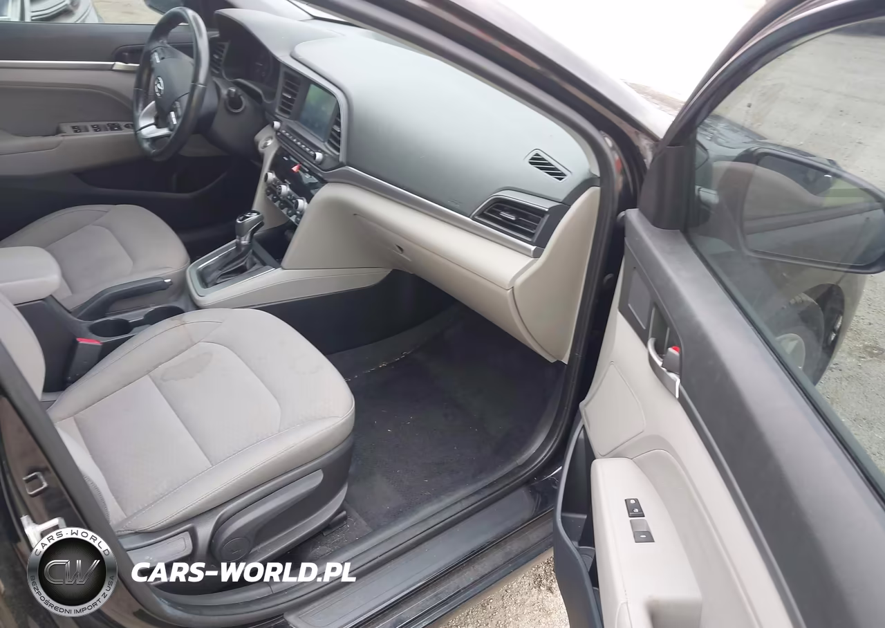 2019 Hyundai Elantra Value Edition VIN:KMHD84LFXKU850632 - 5