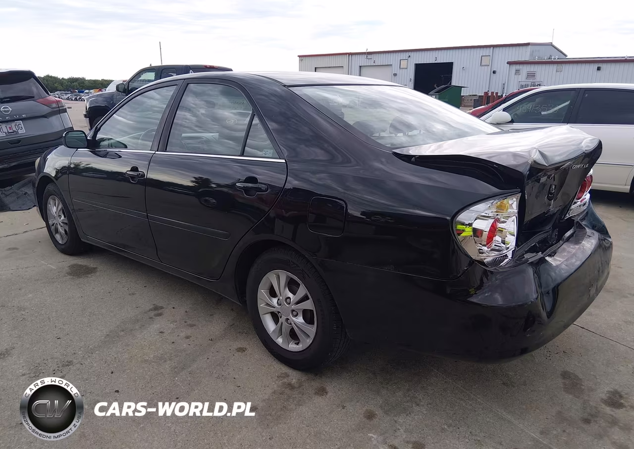 2006 Toyota Camry Le VIN:4T1BE32K06U684717 - 3