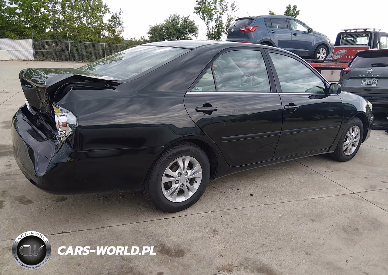 2006 Toyota Camry Le VIN:4T1BE32K06U684717 - 4