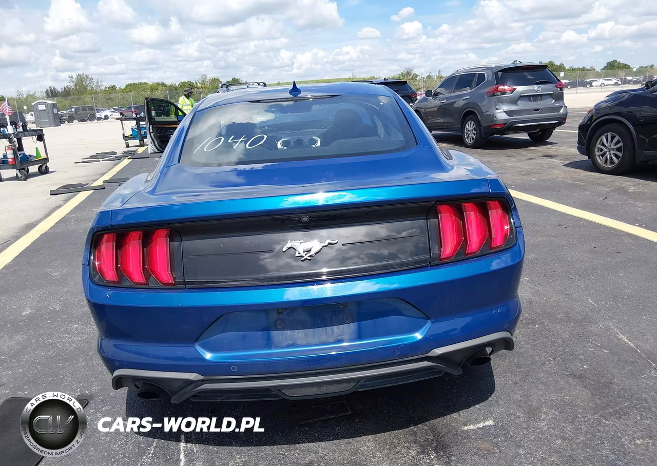 2022 Ford Mustang Ecoboost Premium Fastback VIN:1FA6P8TH9N5111040 - 17