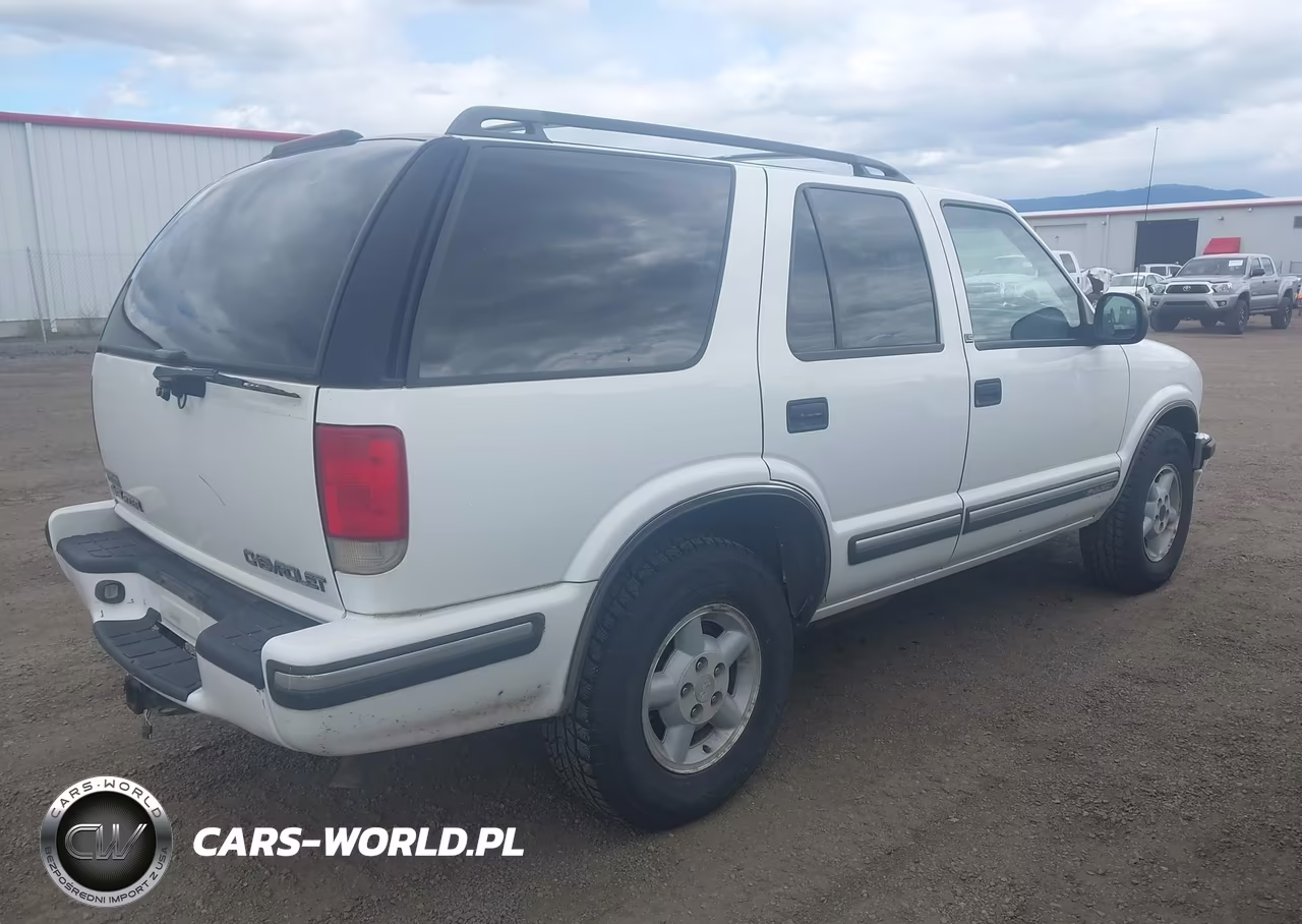 1998 Chevrolet Blazer Ls VIN:1GNDT13W6W2190941 - 4