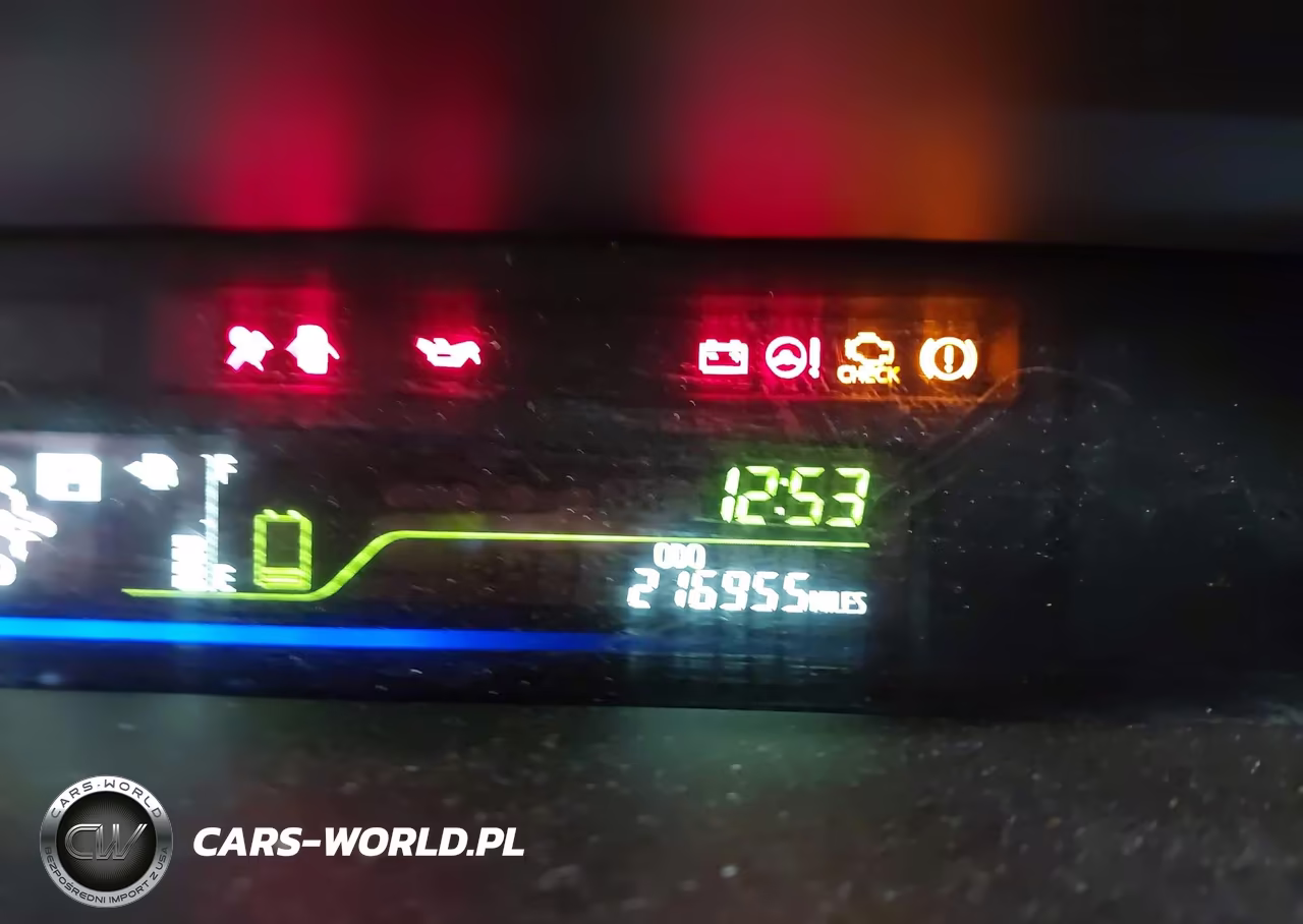 2013 Toyota Prius V Three VIN:JTDZN3EU8D3231805 - 15