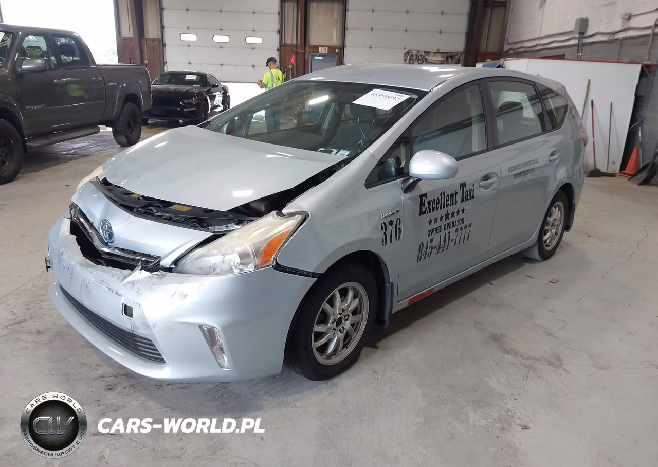 2013 Toyota Prius V Three VIN:JTDZN3EU8D3231805 - 2