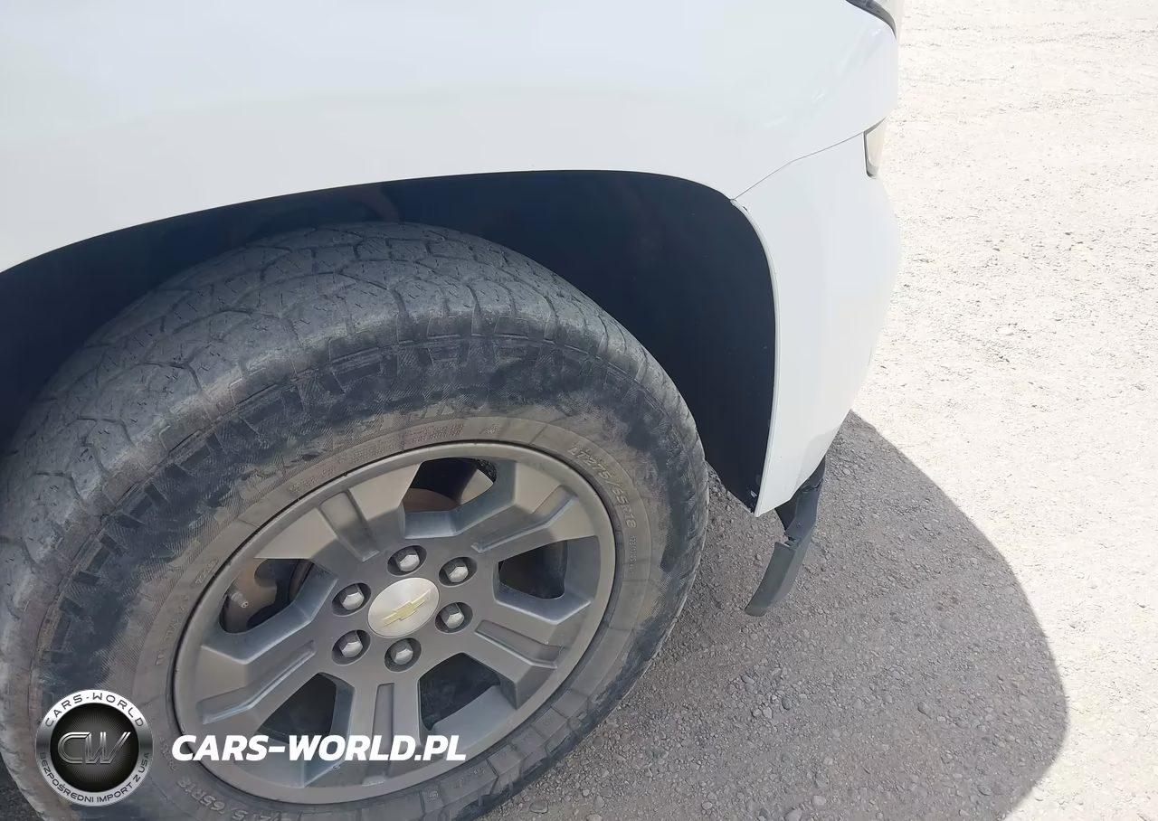 2019 Chevrolet Tahoe Ls VIN:1GNSKAEC2KR103471 - 14