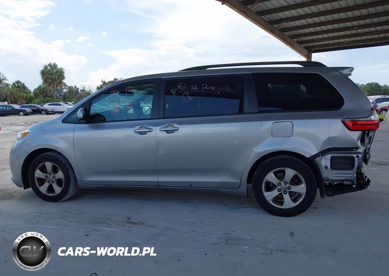 2017 Toyota Sienna Le 8 Passenger VIN:5TDKZ3DCXHS888172 - 15