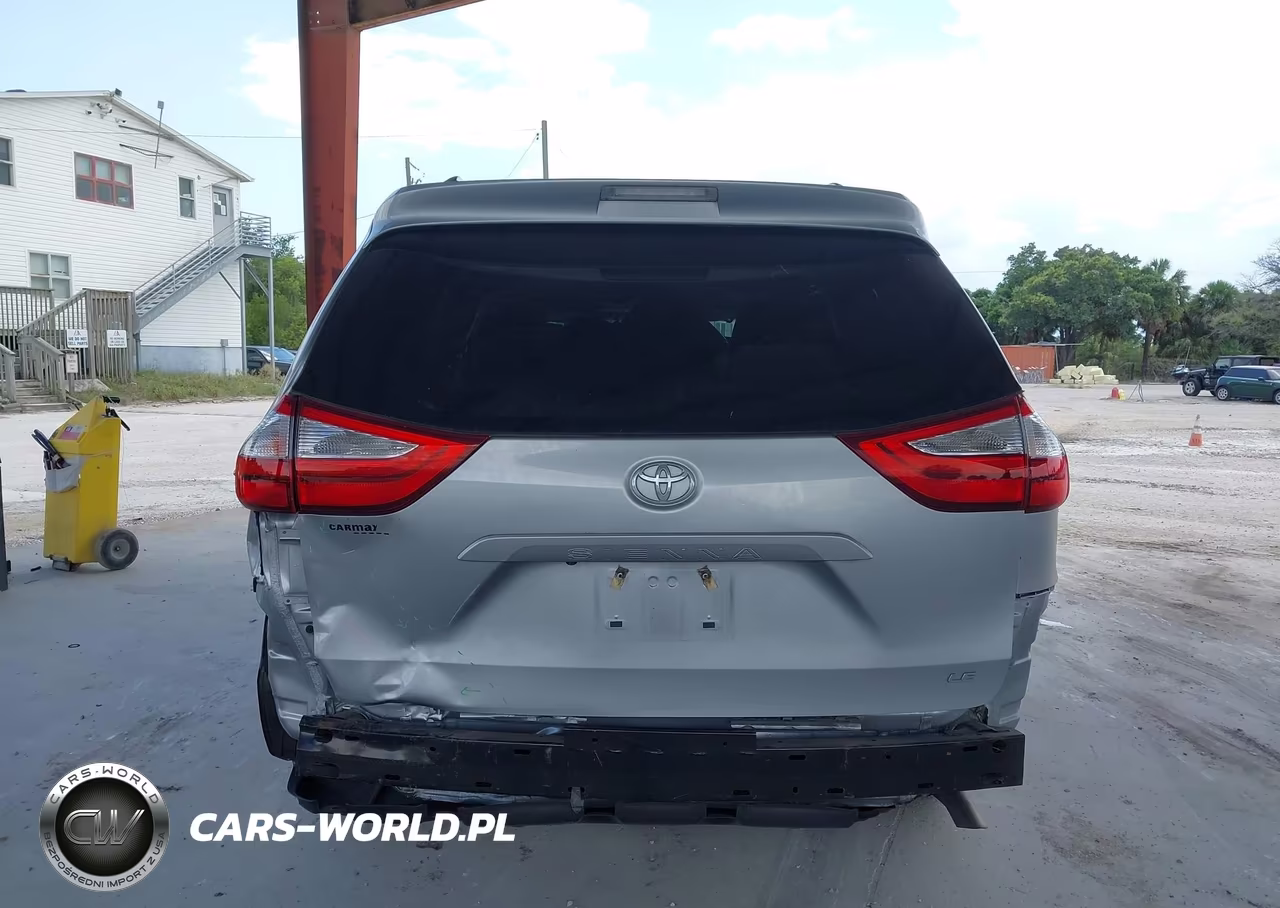 2017 Toyota Sienna Le 8 Passenger VIN:5TDKZ3DCXHS888172 - 17