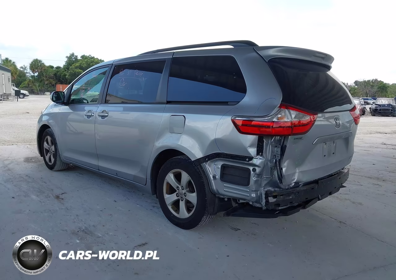 2017 Toyota Sienna Le 8 Passenger VIN:5TDKZ3DCXHS888172 - 3