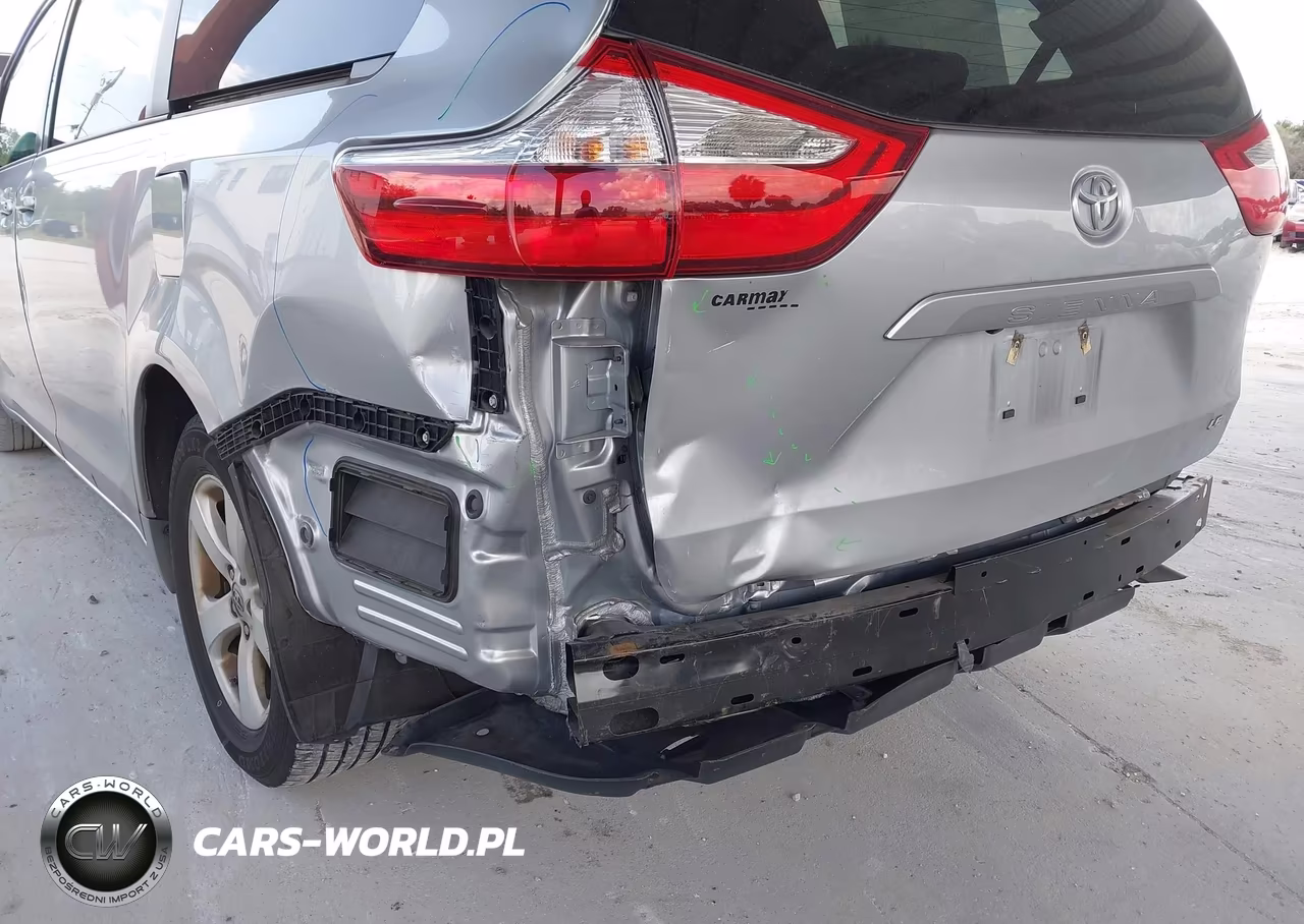 2017 Toyota Sienna Le 8 Passenger VIN:5TDKZ3DCXHS888172 - 6