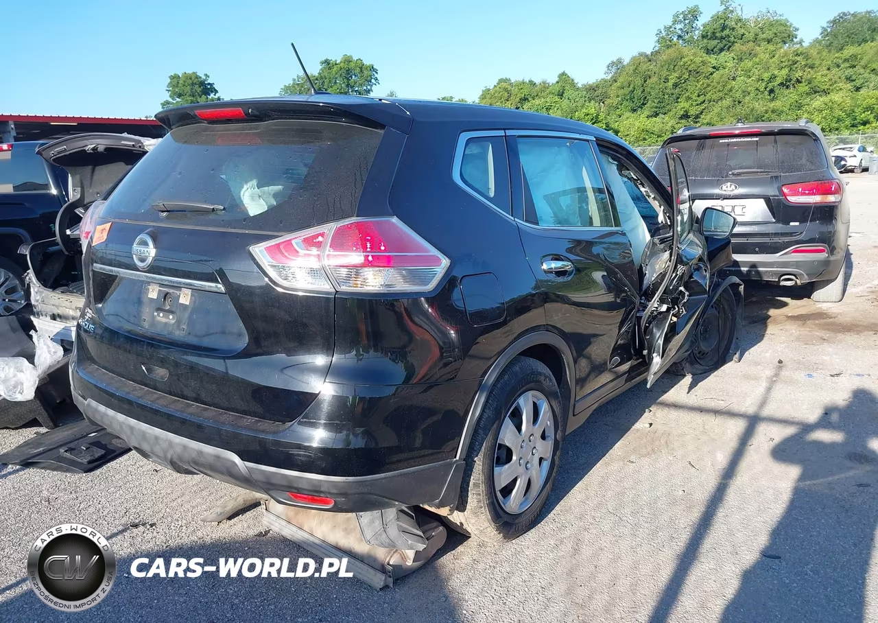 2015 Nissan Rogue S VIN:KNMAT2MTXFP533789 - 4