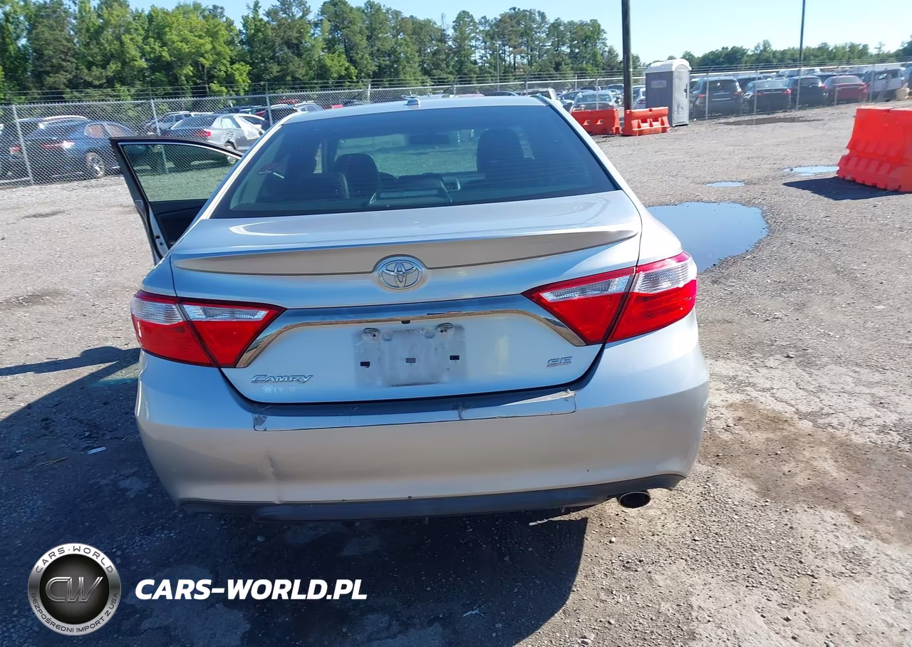2015 Toyota Camry Se VIN:4T1BF1FK1FU485154 - 17