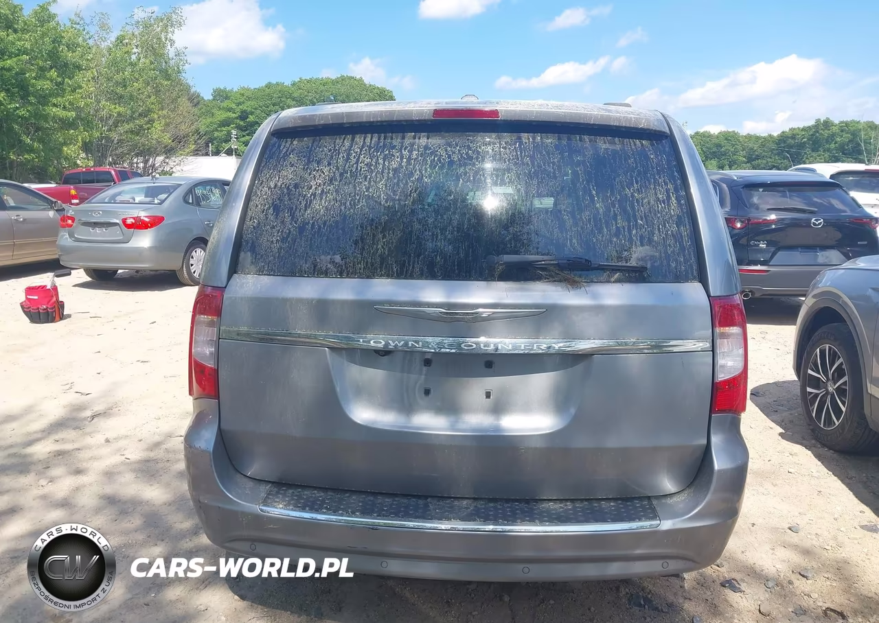 2015 Chrysler Town & Country Touring-L VIN:2C4RC1CG7FR673962 - 16