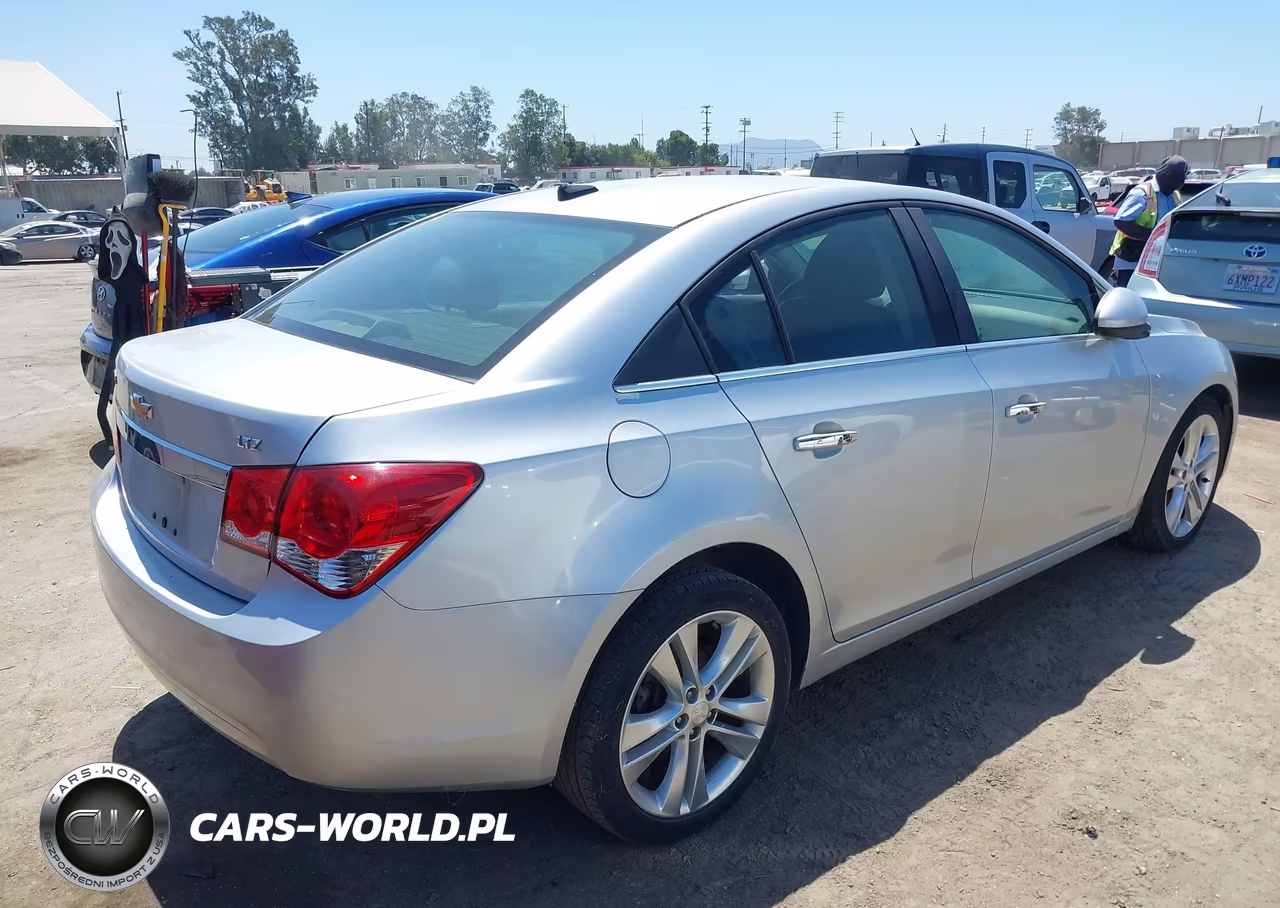 2013 Chevrolet Cruze Ltz VIN:1G1PG5SB7D7295951 - 4