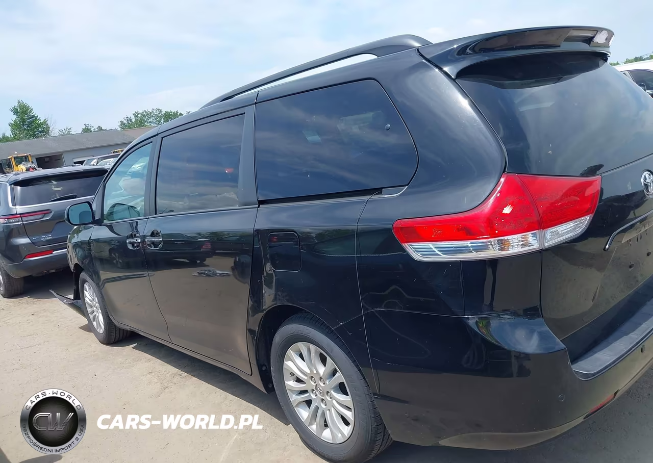 2014 Toyota Sienna Xle V6 8 Passenger VIN:5TDYK3DC3ES435330 - 15