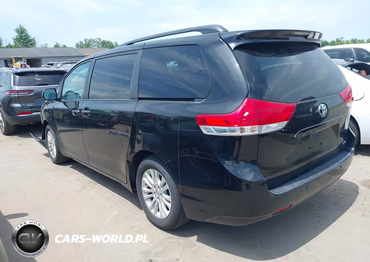 2014 Toyota Sienna Xle V6 8 Passenger VIN:5TDYK3DC3ES435330 - 3
