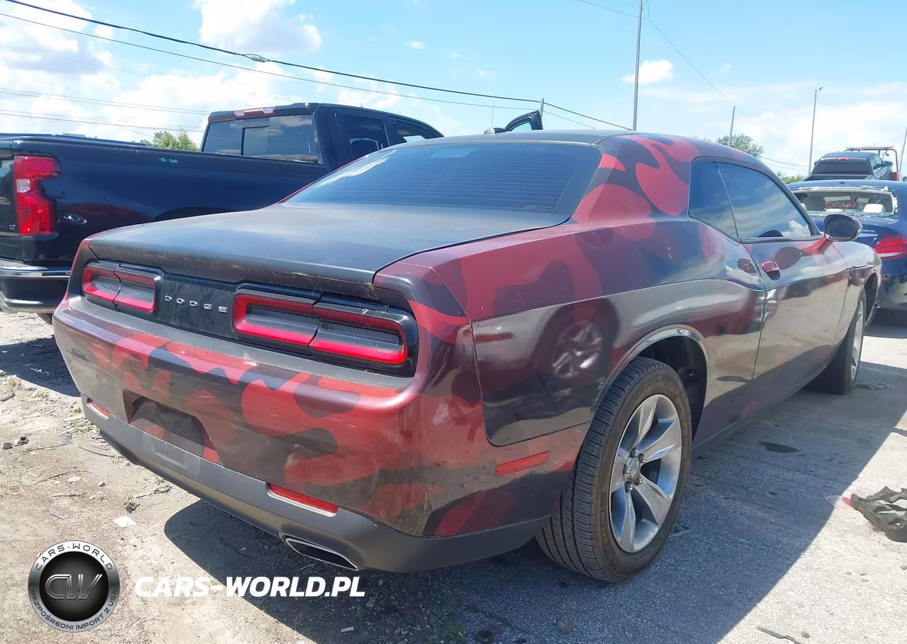 2015 Dodge Challenger Sxt VIN:2C3CDZAG8FH873344 - 4