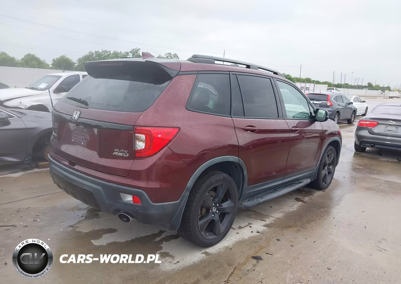 2019 Honda Passport Elite VIN:5FNYF8H06KB008077 - 4