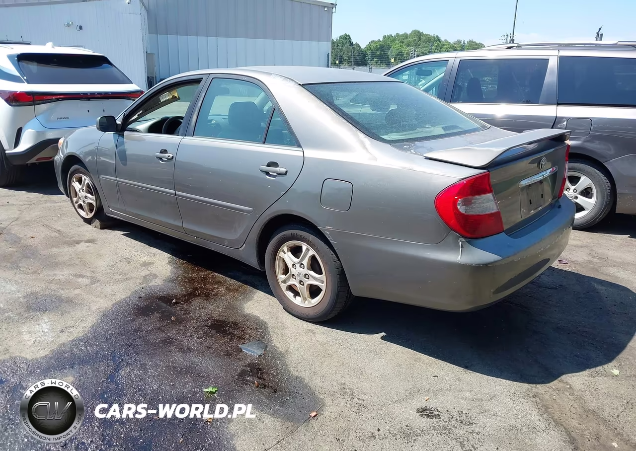 2002 Toyota Camry Le VIN:4T1BE32K12U533203 - 3