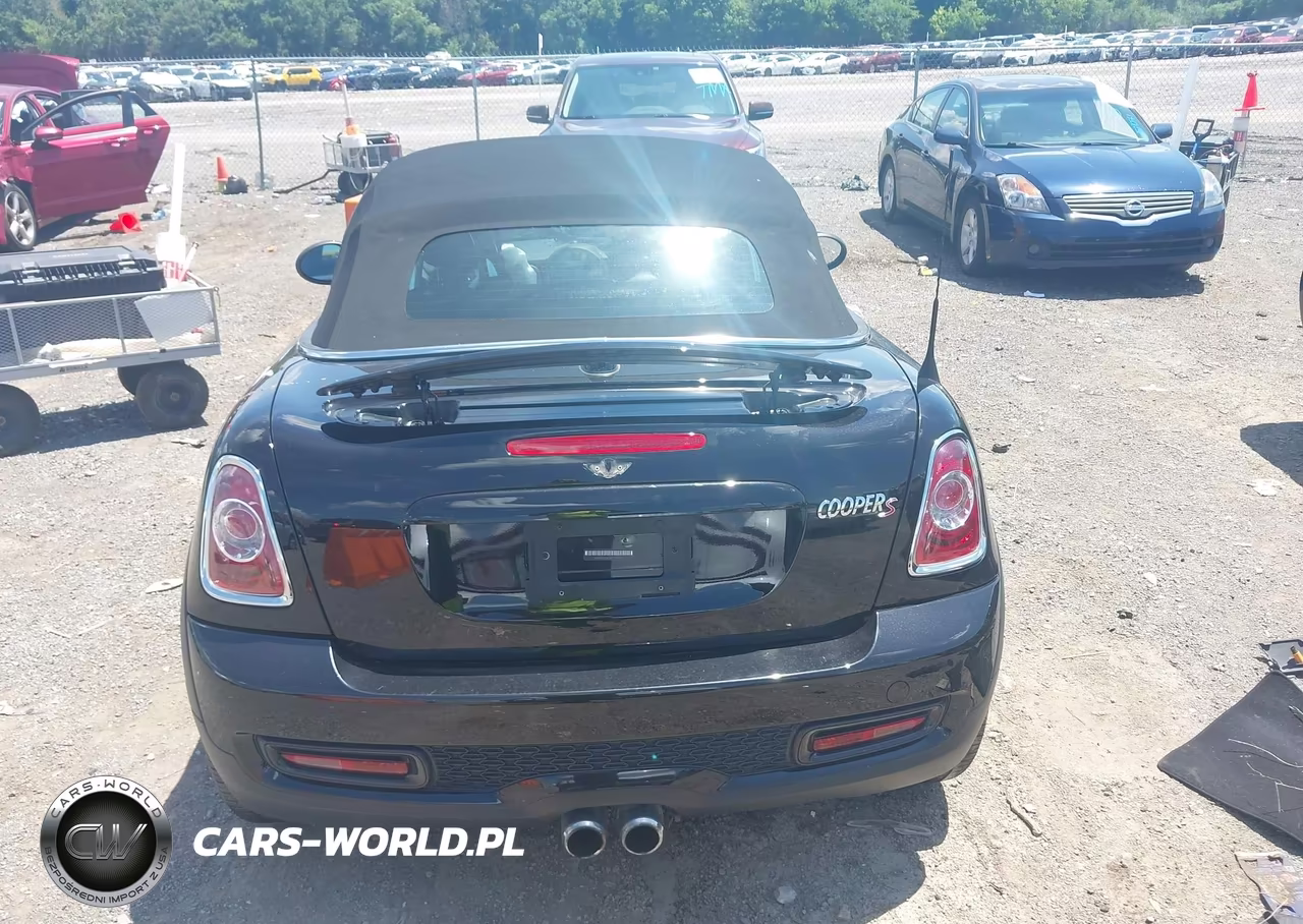 2015 Mini Roadster Cooper S VIN:WMWSY3C56FT595368 - 17