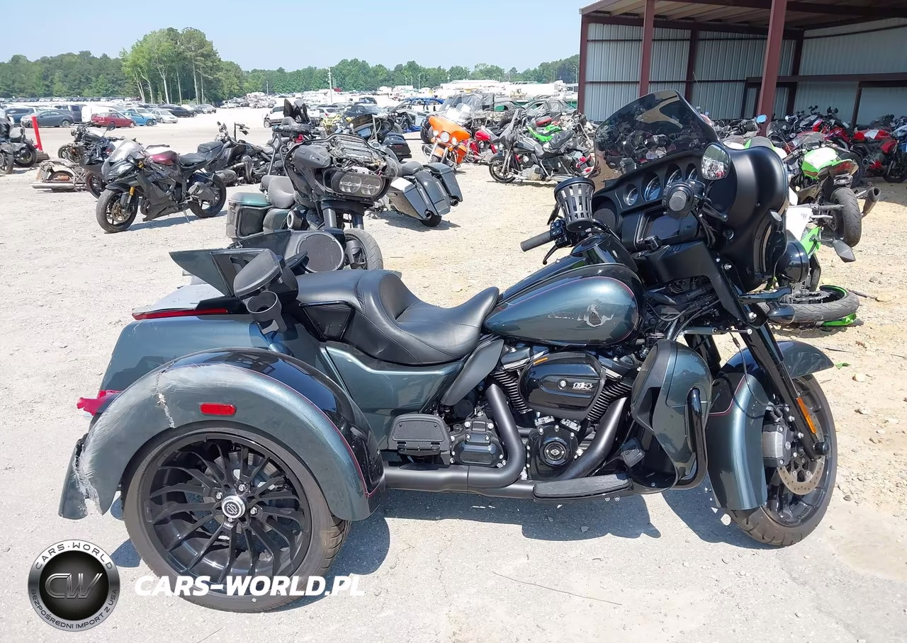 2025 Harley-Davidson Flhtcutg VIN:1HD1MAF13SB855165 - 12