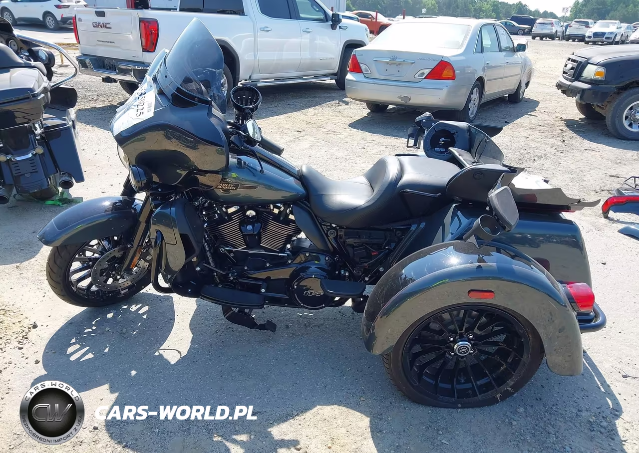 2025 Harley-Davidson Flhtcutg VIN:1HD1MAF13SB855165 - 13