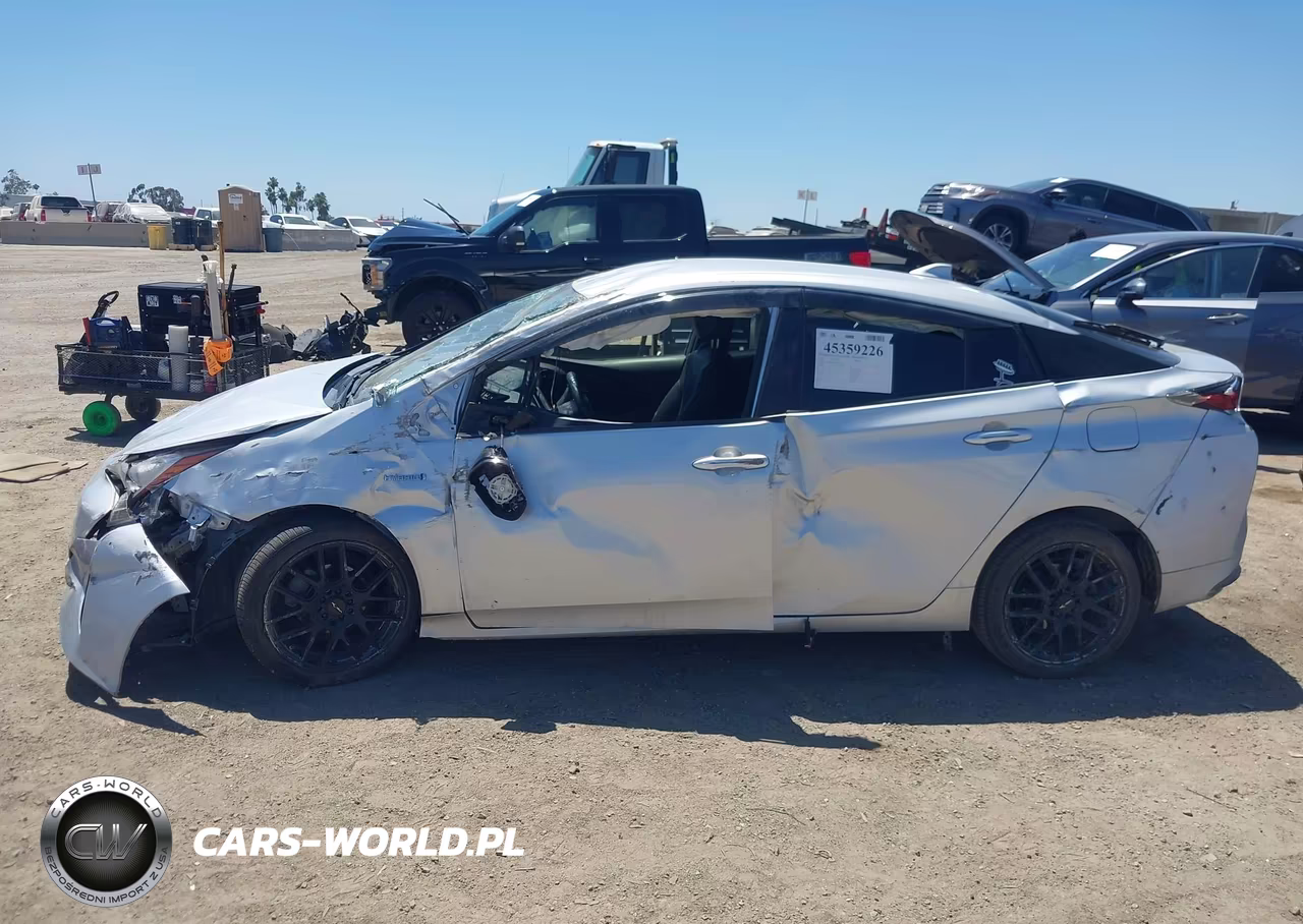 2016 Toyota Prius Three Touring VIN:JTDKARFU9G3514457 - 15