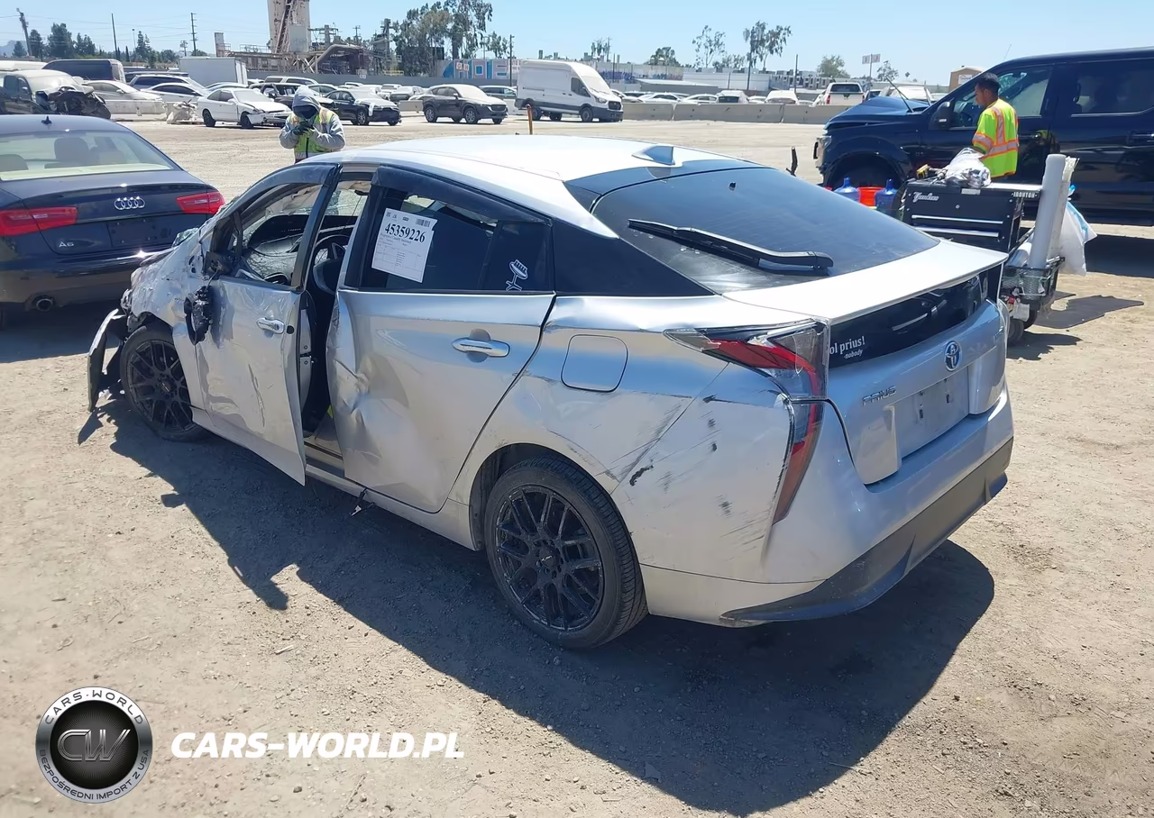 2016 Toyota Prius Three Touring VIN:JTDKARFU9G3514457 - 3