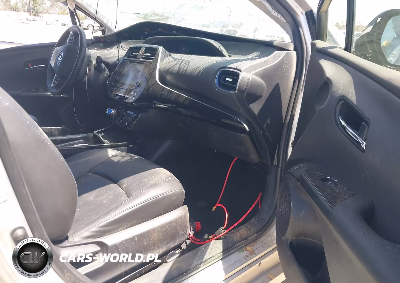 2016 Toyota Prius Three Touring VIN:JTDKARFU9G3514457 - 5