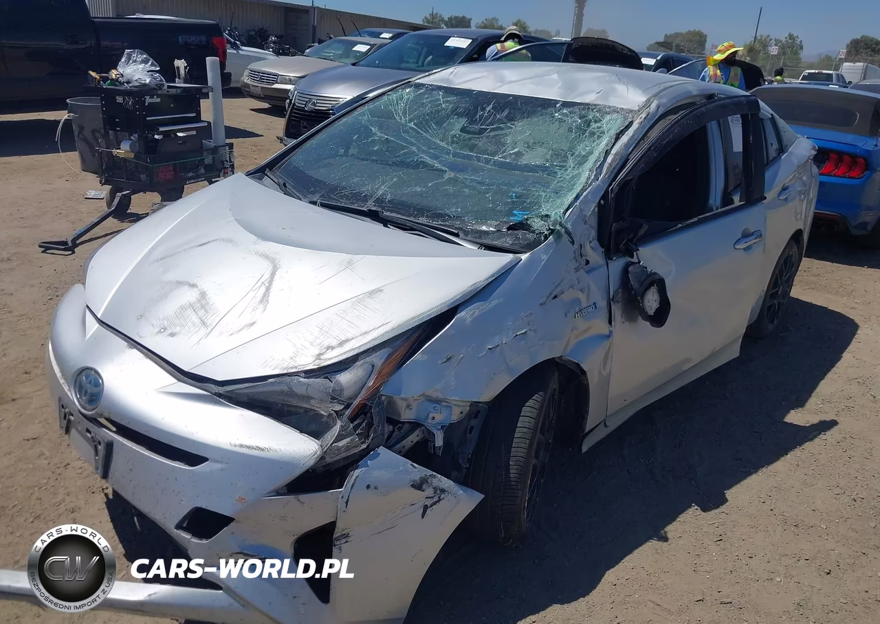 2016 Toyota Prius Three Touring VIN:JTDKARFU9G3514457 - 6