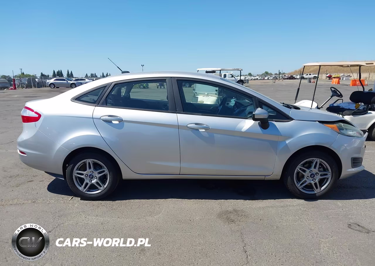 2018 Ford Fiesta Se VIN:3FADP4BJ8JM115735 - 13