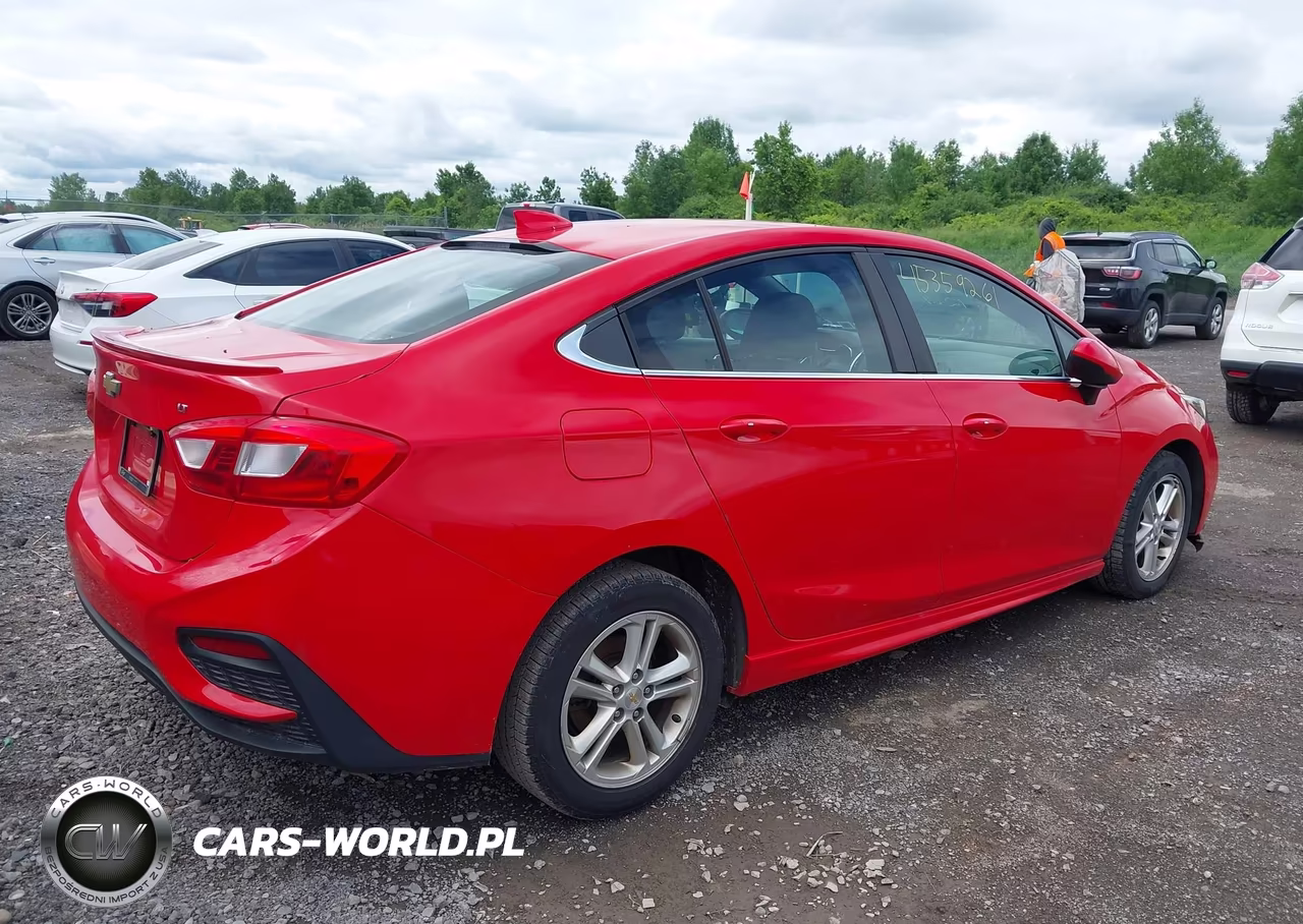 2017 Chevrolet Cruze Lt Manual VIN:1G1BD5SM6H7208616 - 4