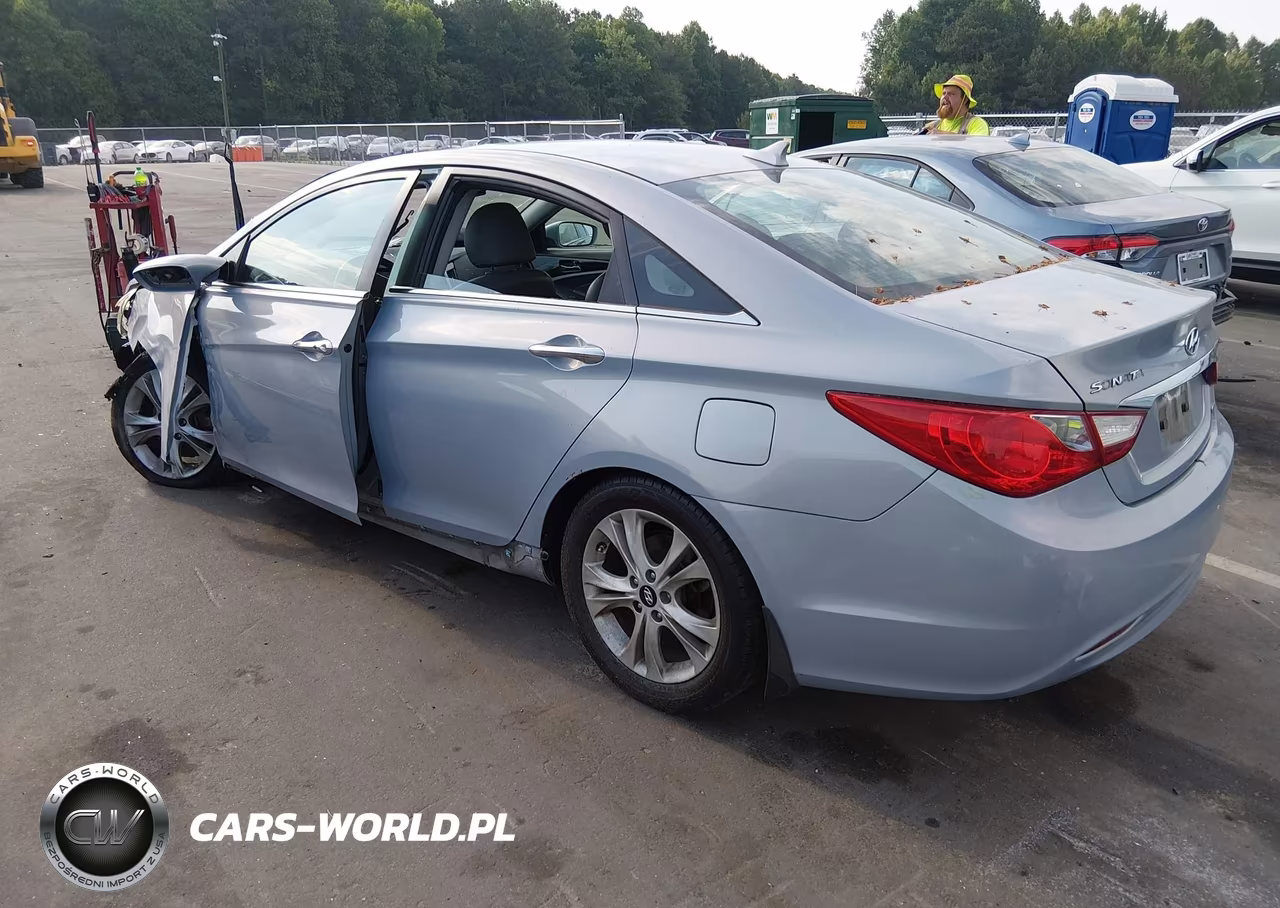 2011 Hyundai Sonata Limited VIN:5NPEC4ACXBH303256 - 3