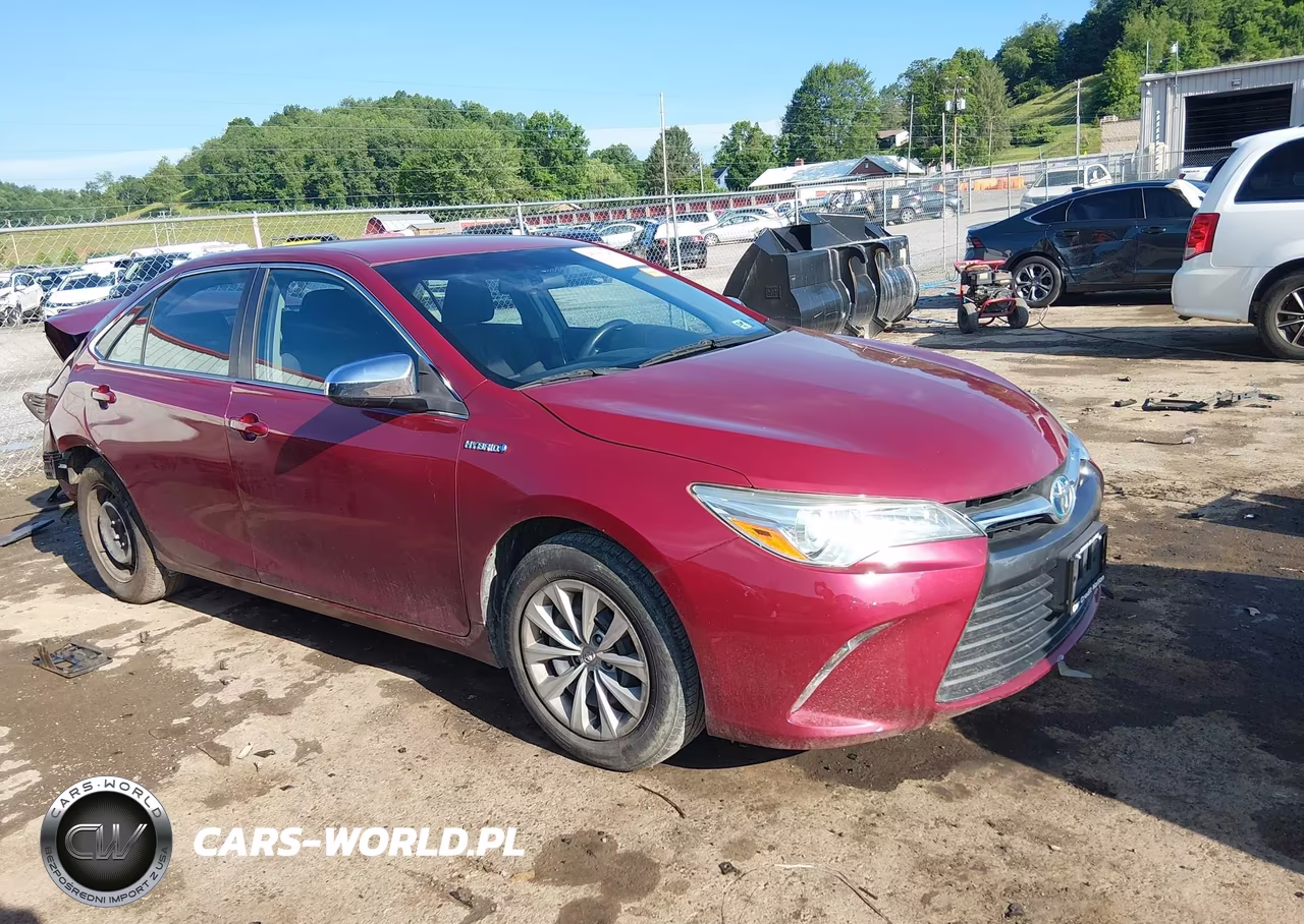 2015 Toyota Camry Hybrid Le