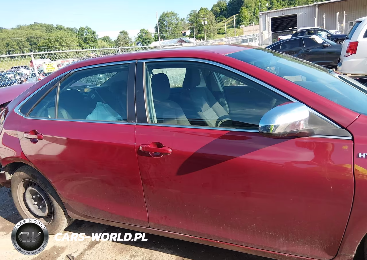 2015 Toyota Camry Hybrid Le VIN:4T1BD1FK0FU153955 - 14