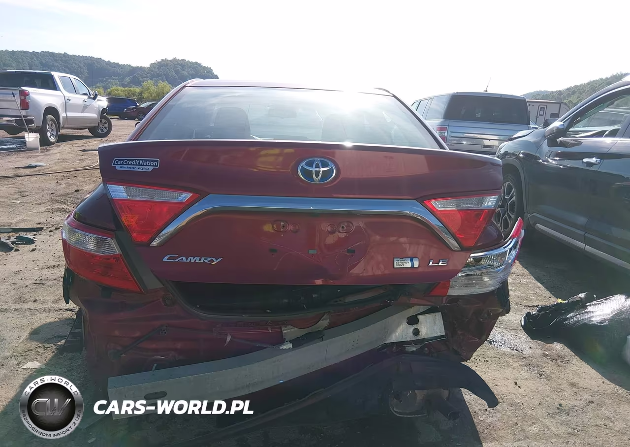 2015 Toyota Camry Hybrid Le VIN:4T1BD1FK0FU153955 - 17