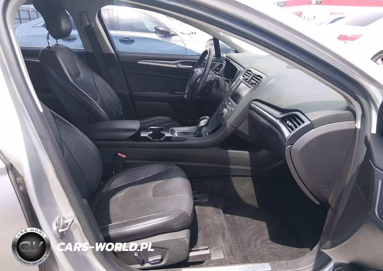 2014 Ford Fusion Titanium VIN:3FA6P0K97ER270809 - 5