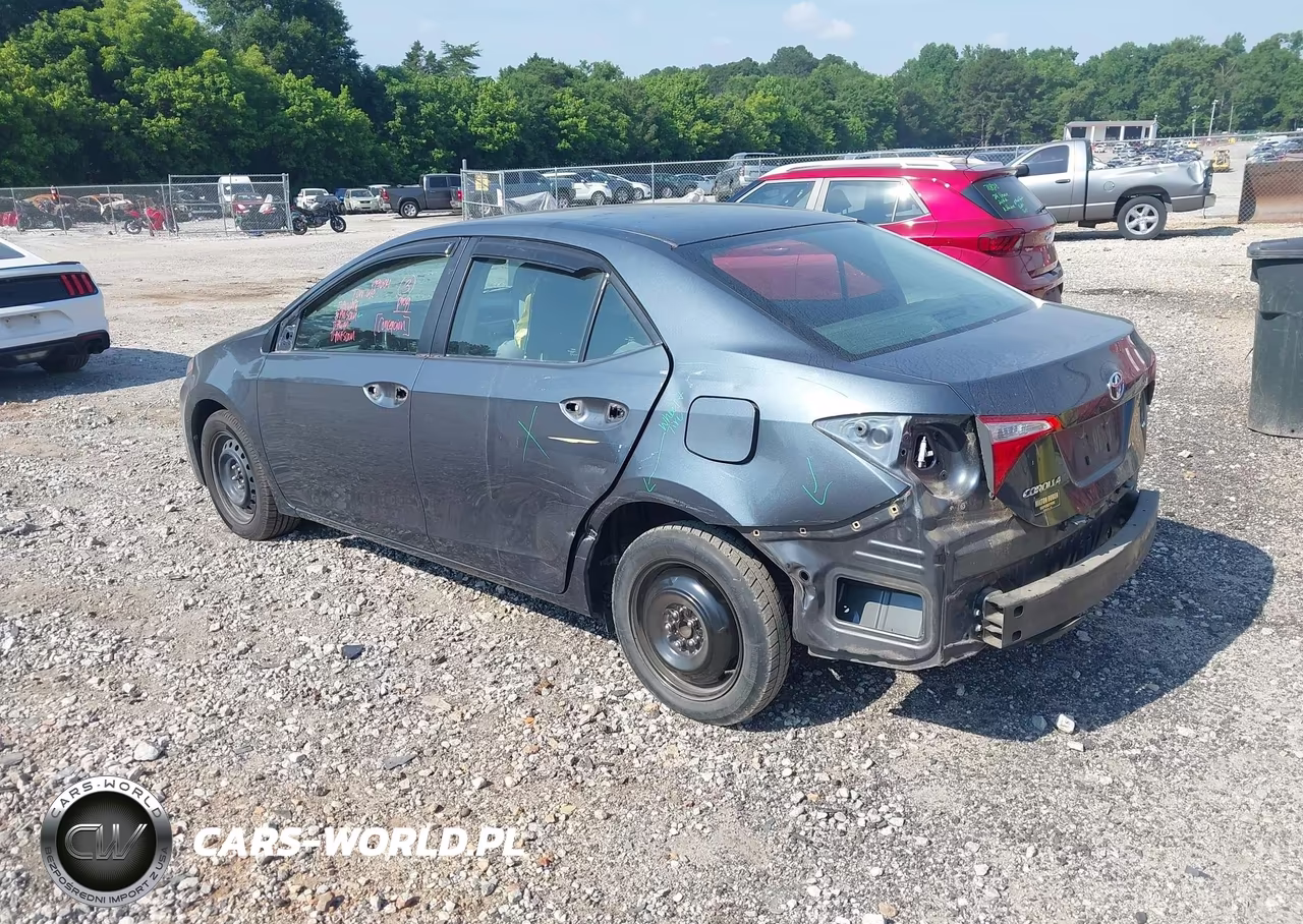 2016 Toyota Corolla Le VIN:2T1BURHE3GC578238 - 3