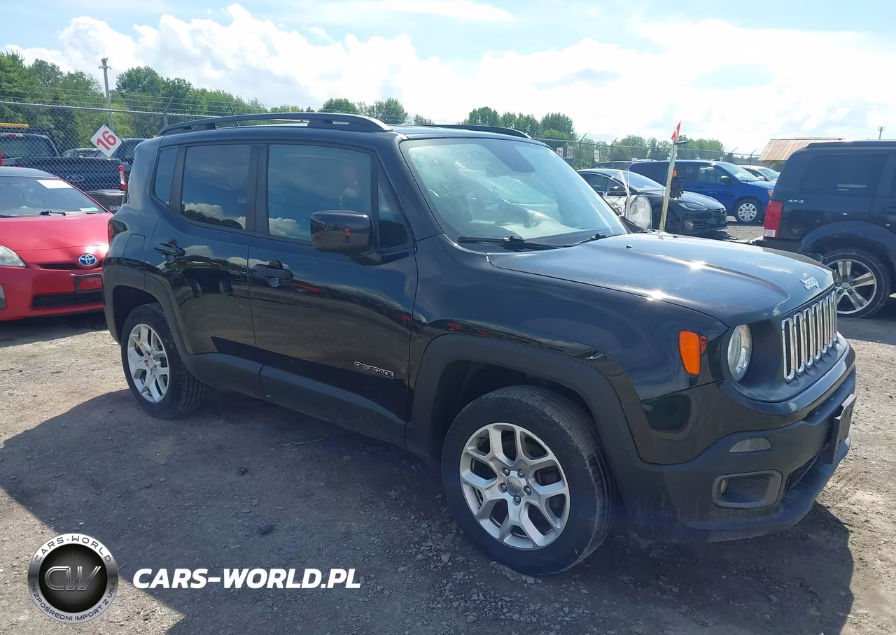 2017 Jeep Renegade Latitude 4X4 – zdjęcie 1 z 17