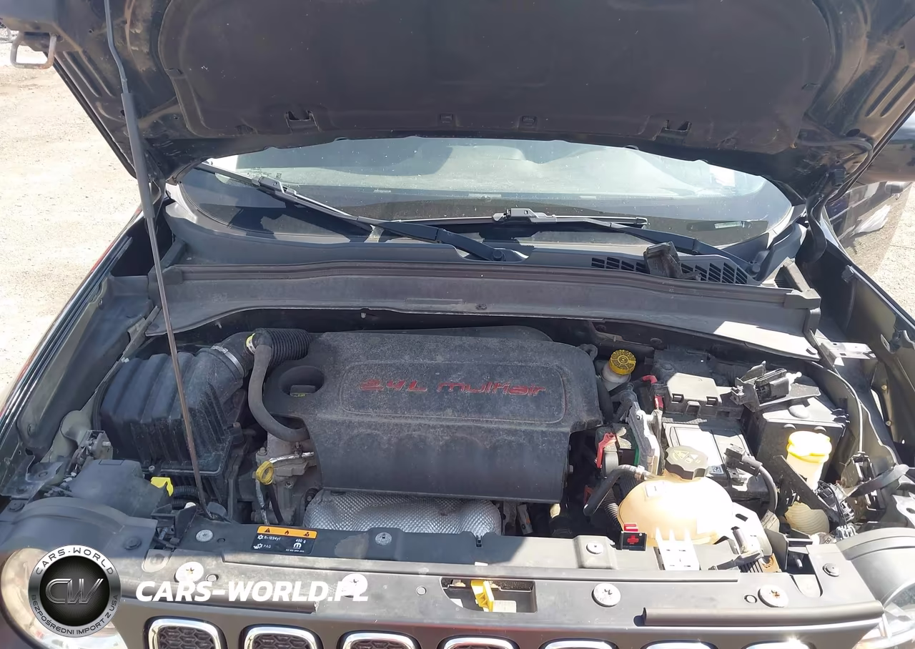 2017 Jeep Renegade Latitude 4X4 VIN:ZACCJBBB5HPF49395 - 10
