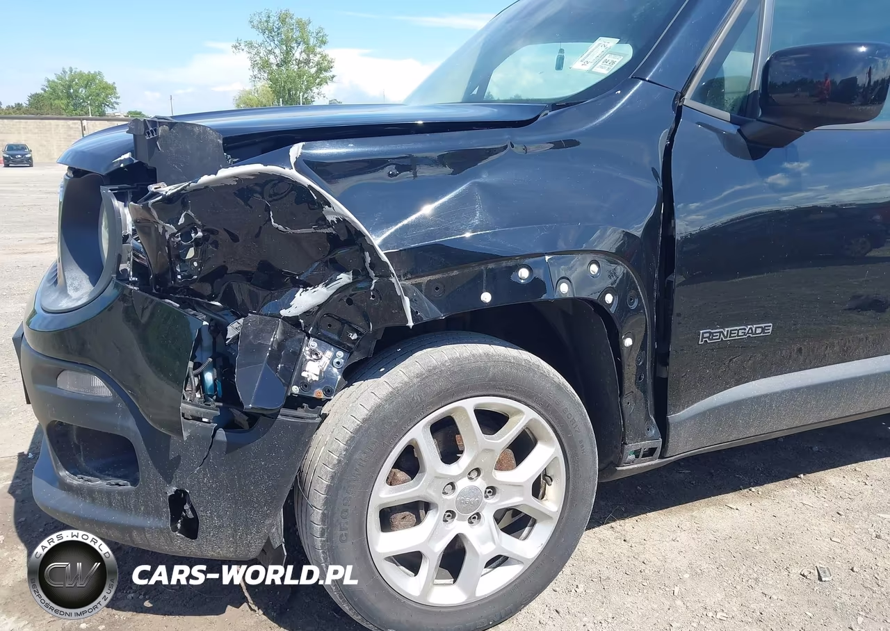2017 Jeep Renegade Latitude 4X4 VIN:ZACCJBBB5HPF49395 - 17