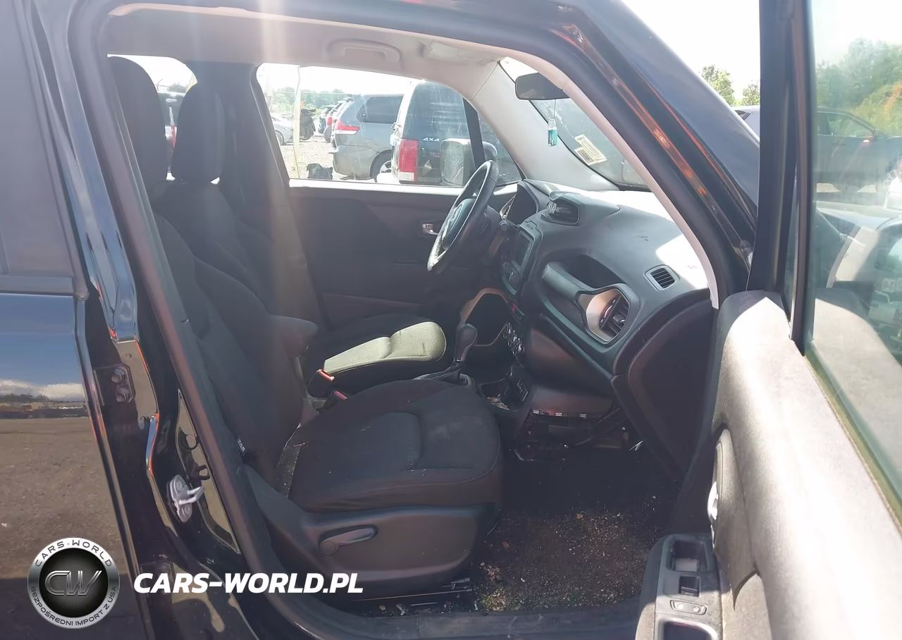 2017 Jeep Renegade Latitude 4X4 VIN:ZACCJBBB5HPF49395 - 5