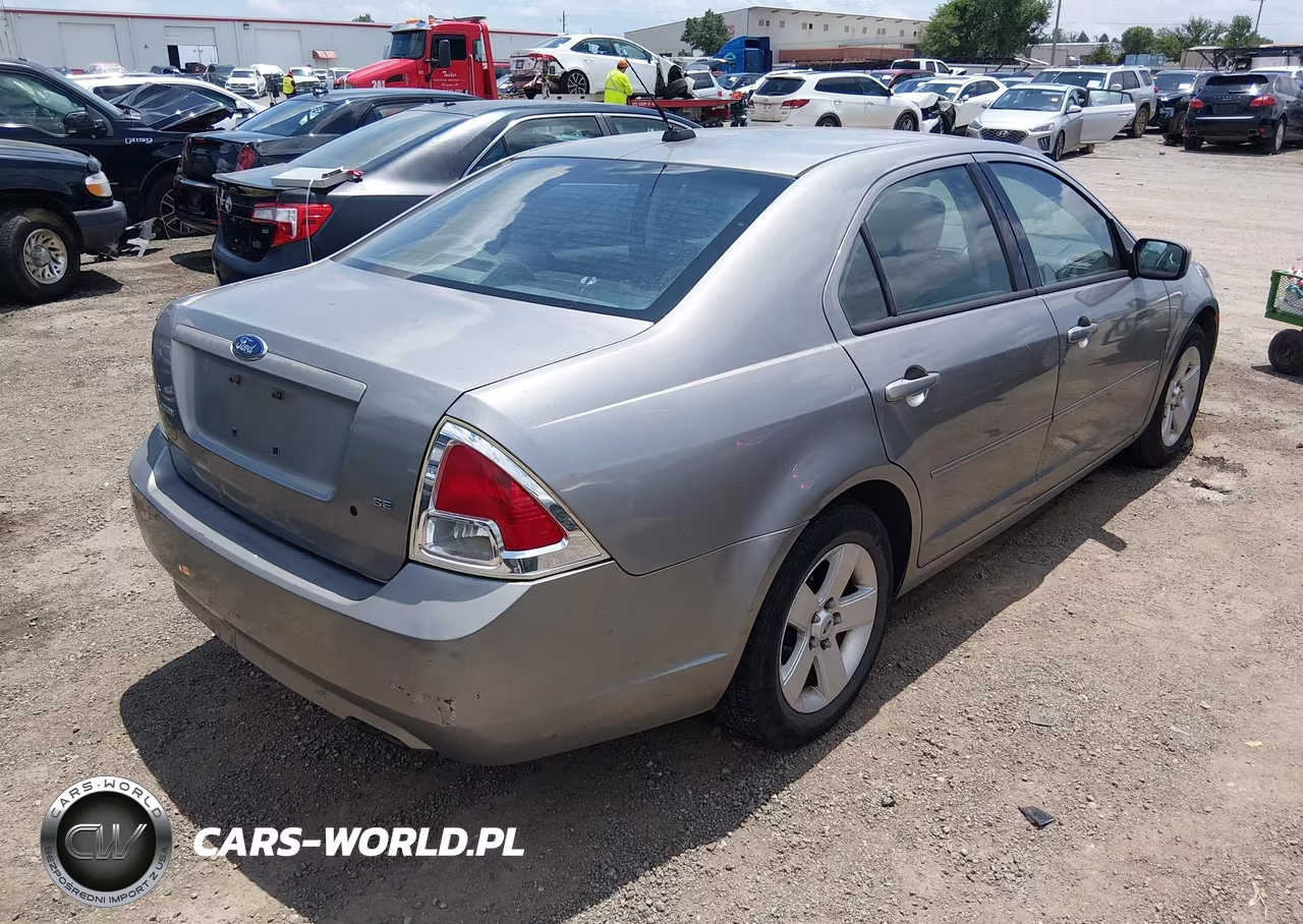 2009 Ford Fusion Se VIN:3FAHP07Z59R143953 - 4