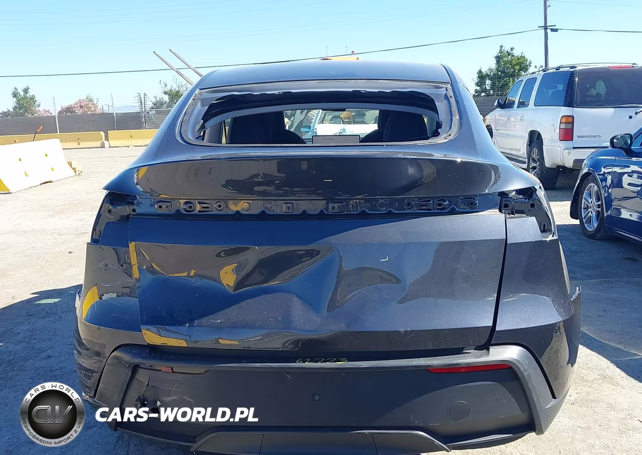 2026 Tesla Model Y Premium Rear-Wheel Drive-Rear-Wheel Drive VIN:7SAYGDED5TA607440 - 17