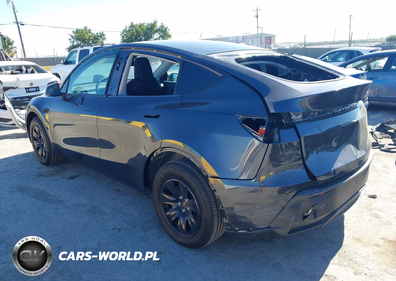 2026 Tesla Model Y Premium Rear-Wheel Drive-Rear-Wheel Drive VIN:7SAYGDED5TA607440 - 3
